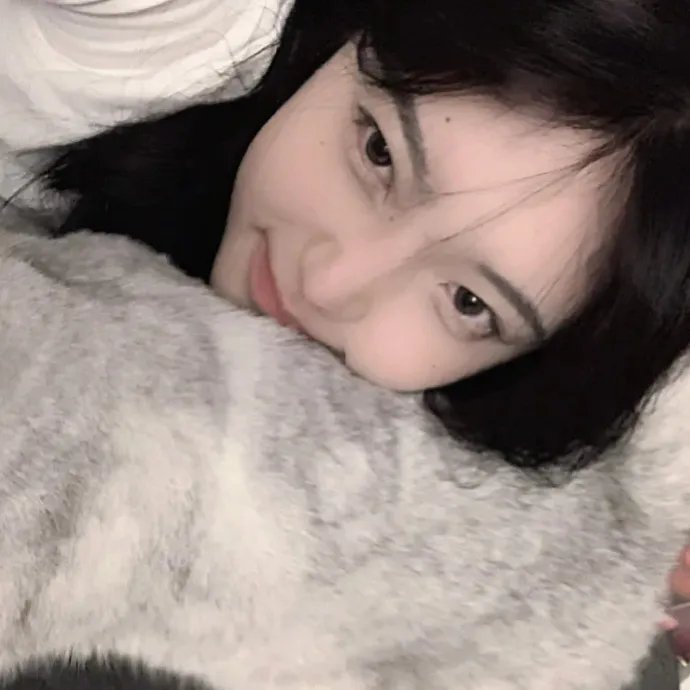 肮脏的黑袋子